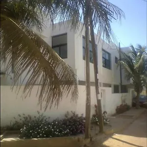Couette-café Hibiscus, Dakar
